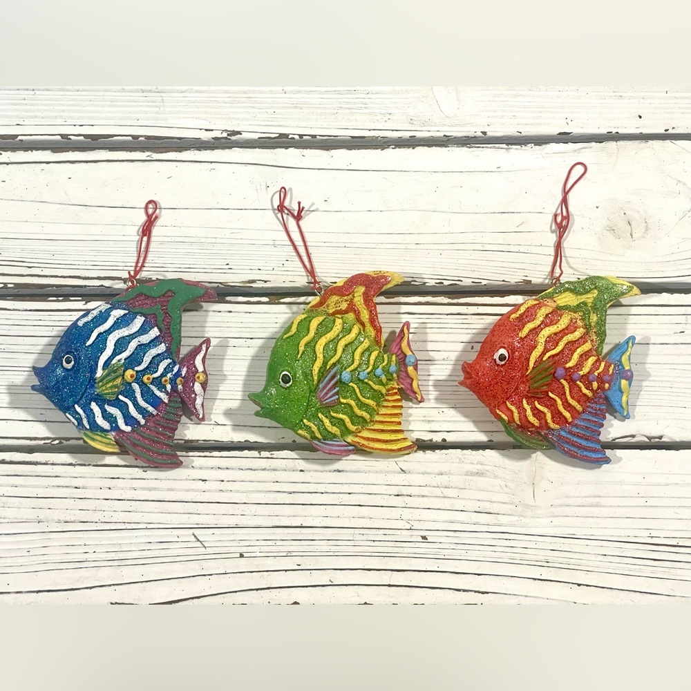 Lot of 3 Christmas Ornaments Tropical Fish Colorful Glitter Imported‎ Y2K